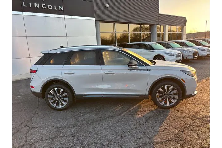 $31985 : Lincoln Corsair 2022 Reserve image 8