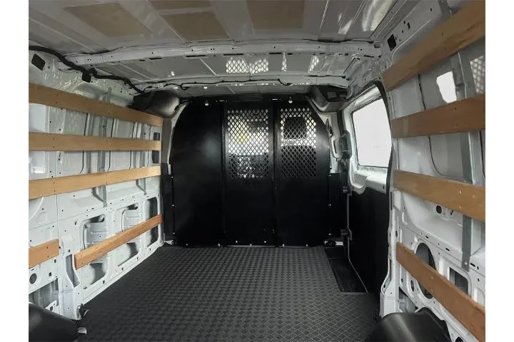 $34971 : Ford Transit 2023 250 3dr LW image 8