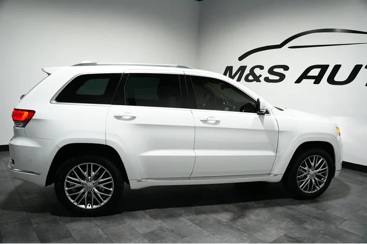 $21016 : 2018 Grand Cherokee Summit image 9