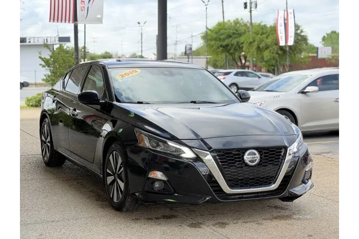 $16999 : 2019 Altima 2.5 SL image 4