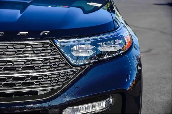 $32995 : Ford Explorer 2023 AWD XLT 4 image 10