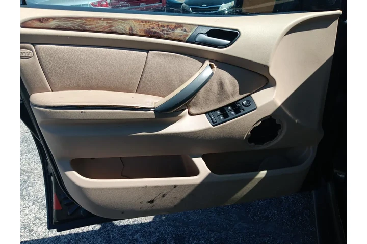 $5000 : 2006 BMW X5 3.0I image 8