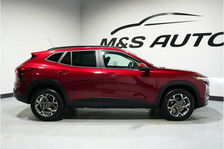 $19649 : 2025 Trax image 6