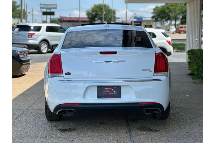 $13499 : 2017 300 C image 8