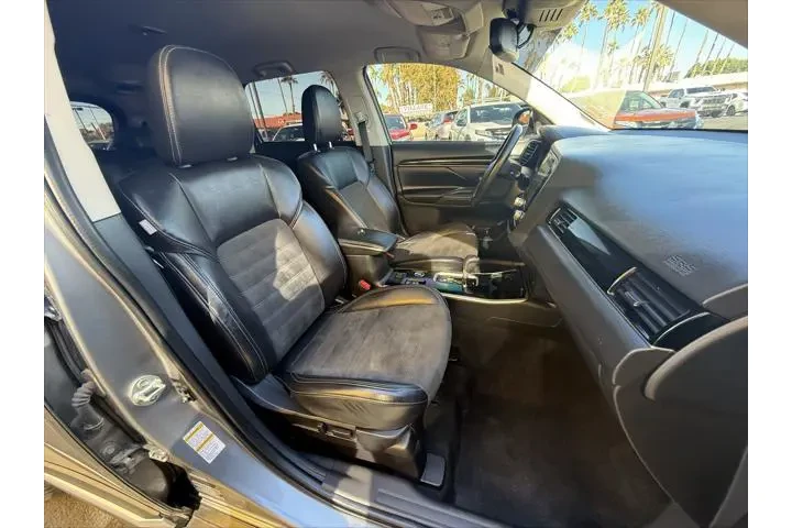 $14965 : Mitsubishi Outlander 2020 AW image 9