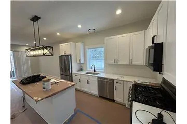 $4500 : Rental property with 3 bedro image 10