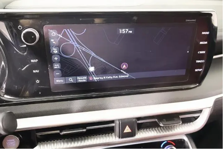 $19699 : Kia K5 2023 GT-Line 4dr Seda image 6