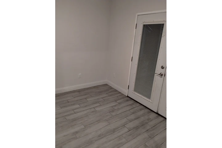 $900 : SE RENTA RECAMARA image 3