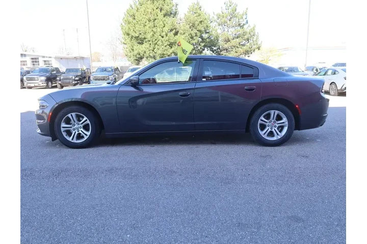 $16477 : Dodge Charger 2020 SXT 4dr S image 6