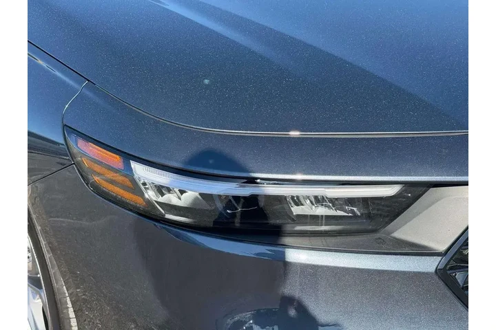 $24985 : Honda Accord 2024 EX 4dr Sed image 9