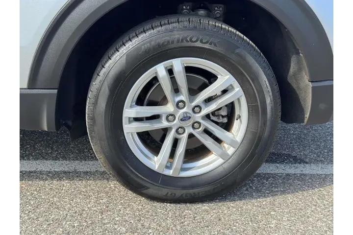 $30895 : Ford Explorer 2022 AWD XLT 4 image 7