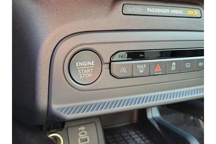 $33788 : Ford Bronco Sport 2025 AWD B image 9