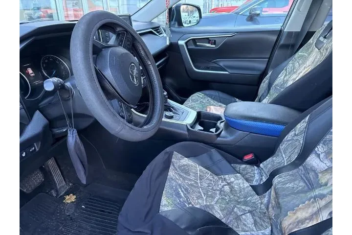 $30495 : Toyota RAV4 Hybrid 2021 AWD image 2