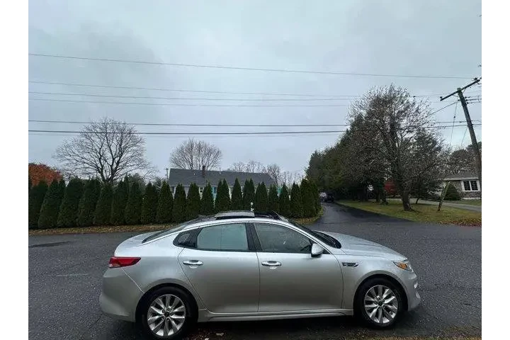 $6800 : Kia Optima 2017 EX 4dr Sedan image 4