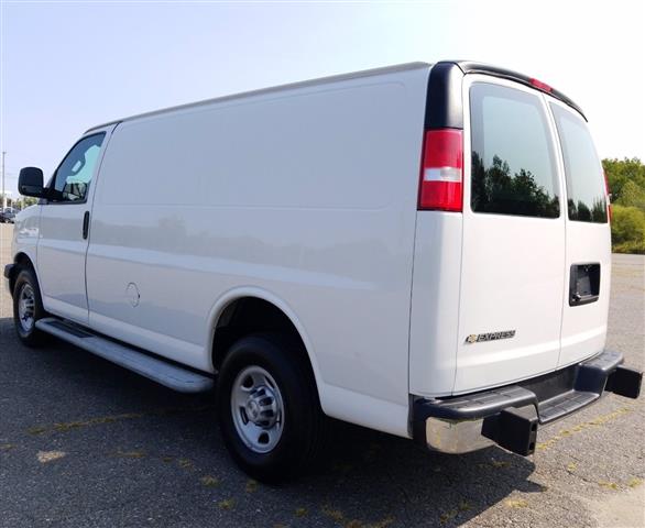 $22000 : 2019 Chevrolet Express 2500 image 3