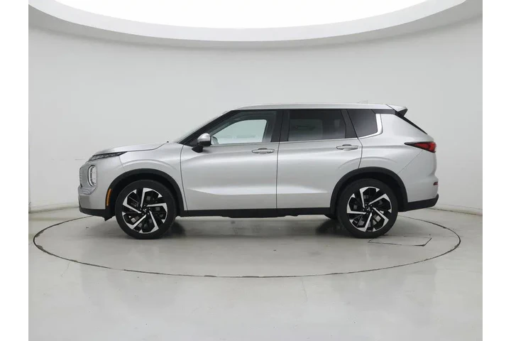 $25998 : Mitsubishi Outlander 2022 AW image 3