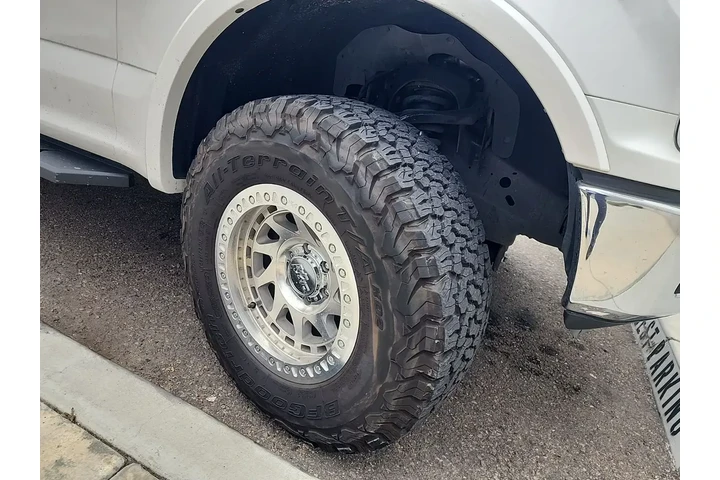 $24900 : Ford F-150 2018 4x4 Lariat 4 image 3