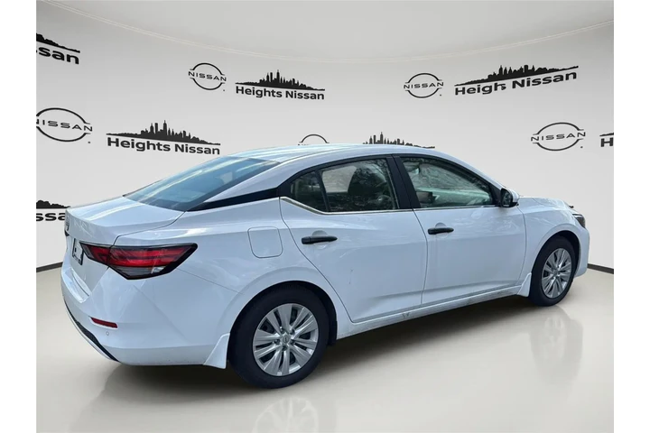 $18490 : Nissan Sentra 2025 S 4dr Sed image 7