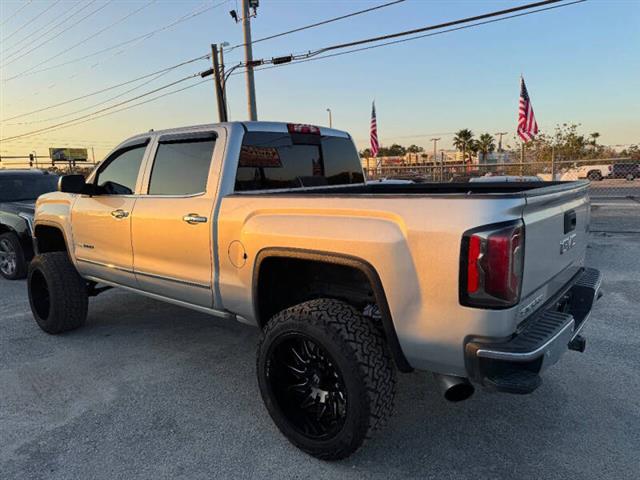 $22797 : 2018 GMC Sierra 1500 SLT image 8