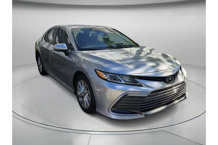 $21899 : Toyota Camry 2023 LE 4dr Sed image 4