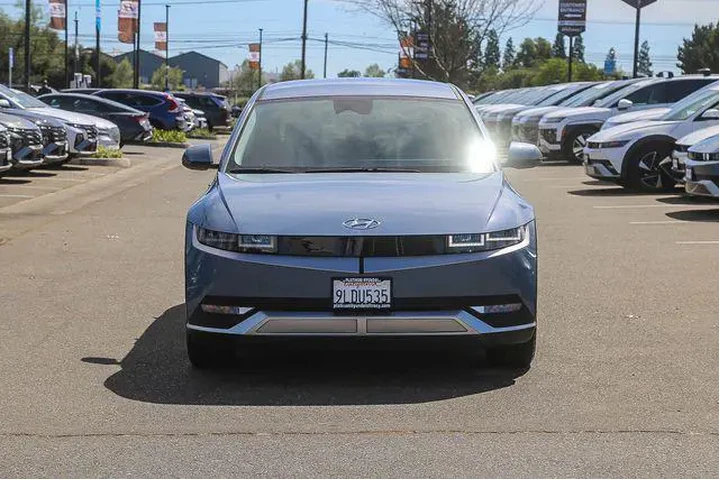 $24792 : Hyundai IONIQ 5 2024 SEL 4dr image 7