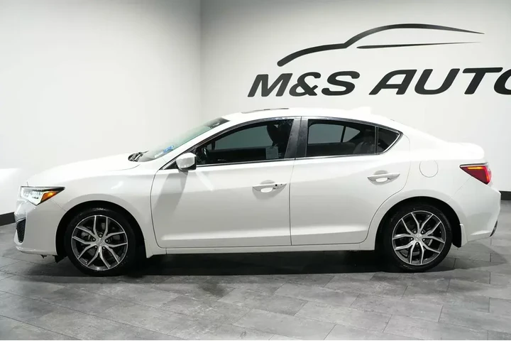 $16599 : 2021 ILX w/Premium Package image 3