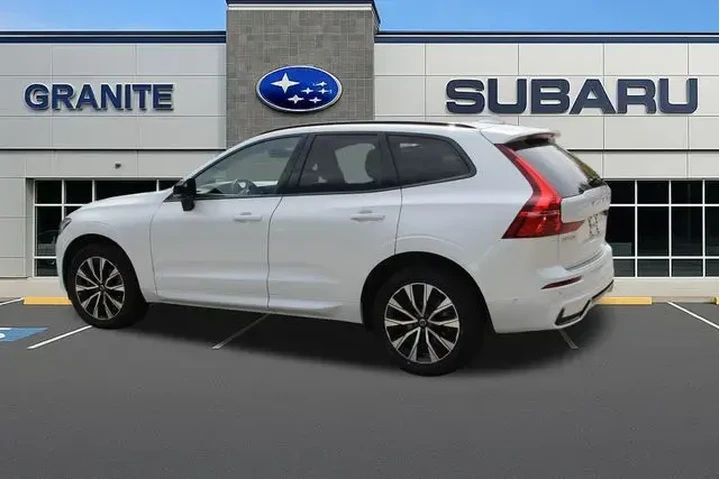 $32490 : Volvo XC60 2023 AWD B5 Plus image 6