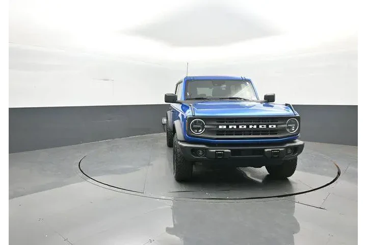 $39933 : Ford Bronco 2023 4x4 Base Ad image 2