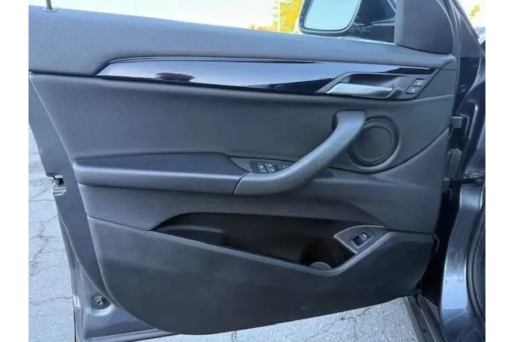 $14446 : BMW X2 2018 AWD xDrive28i 4d image 9