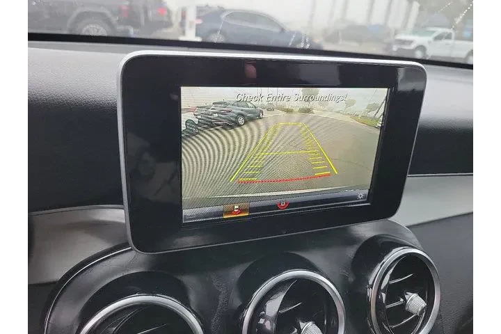 $18000 : Mercedes-Benz GLC 2019 GLC 3 image 10