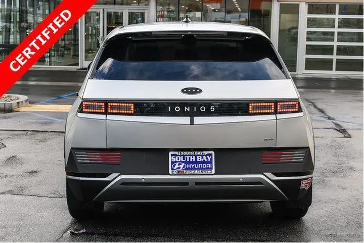 $23498 : Hyundai IONIQ 5 2023 AWD SEL image 5