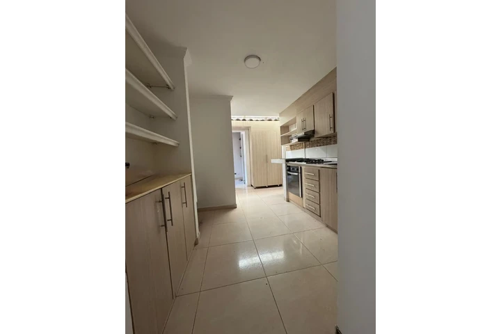 $2500000 : Casa en Conjunto cerrado image 1