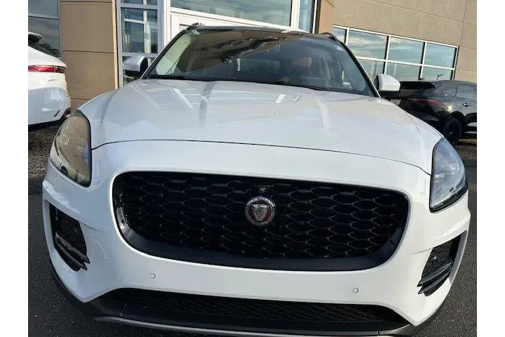 $32850 : Jaguar E-PACE 2022 AWD P250 image 2
