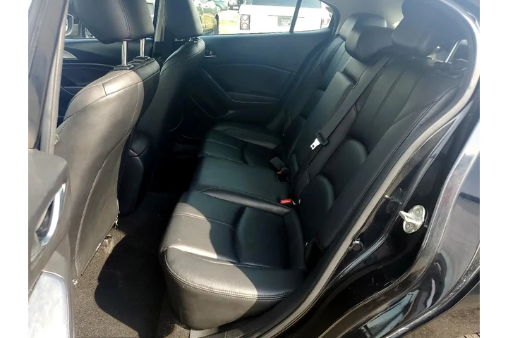 $10980 : 2018 3 5-Door Touring Auto image 9