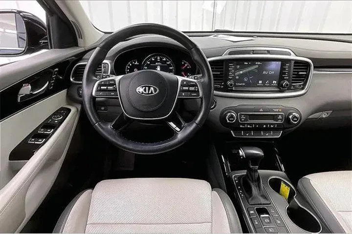 $17990 : Kia Sorento 2020 AWD SX V6 4 image 5