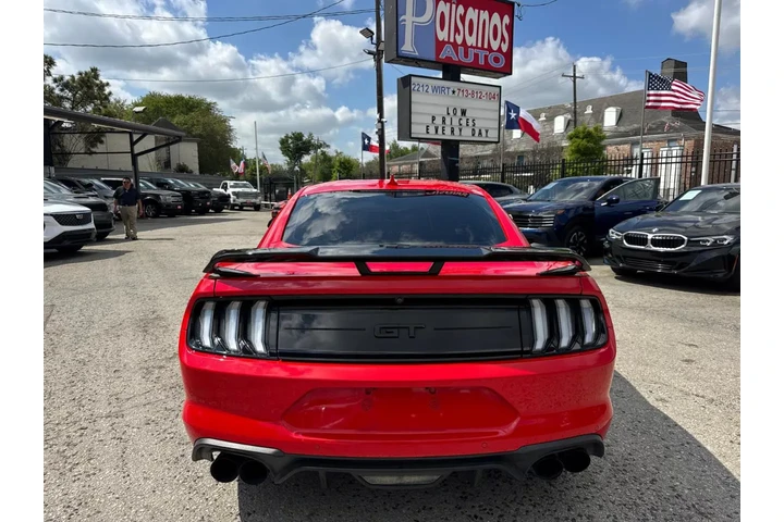 2022 Mustang GT Premium Coupe image 5