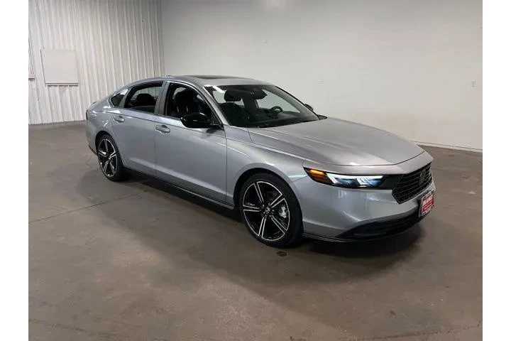 $28837 : Honda Accord Hybrid 2023 Spo image 1