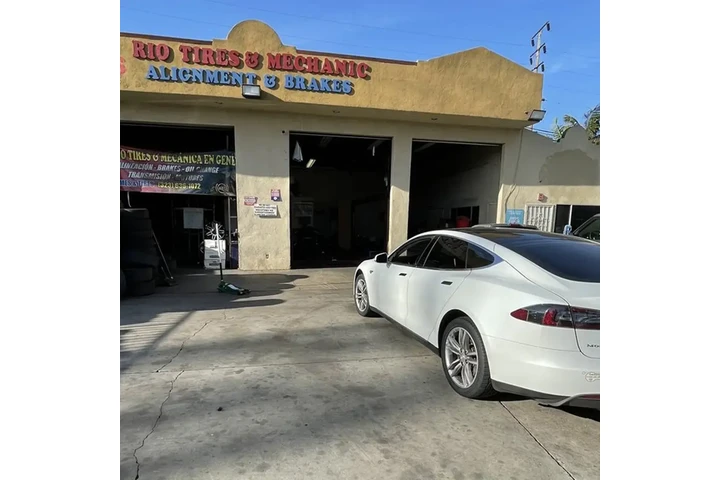 RIO Tires & Mechanic image 2
