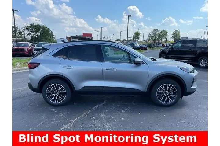 $36000 : Ford Escape Plug-In Hybrid 2 image 6