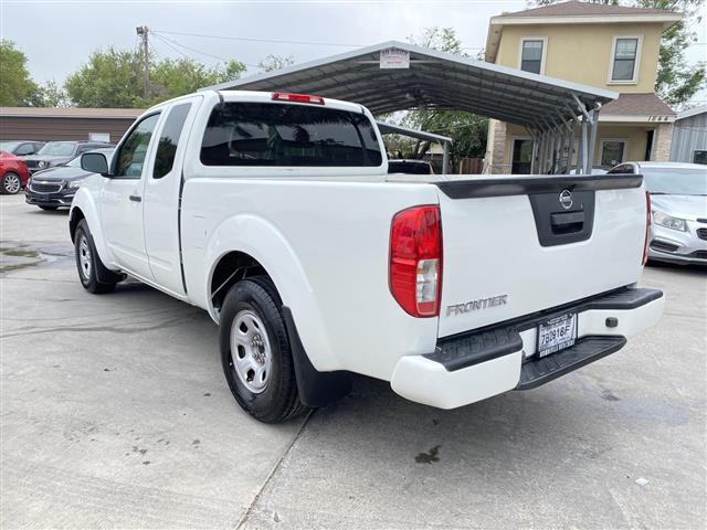 $12950 : 2018 NISSAN FRONTIER KING CAB image 8