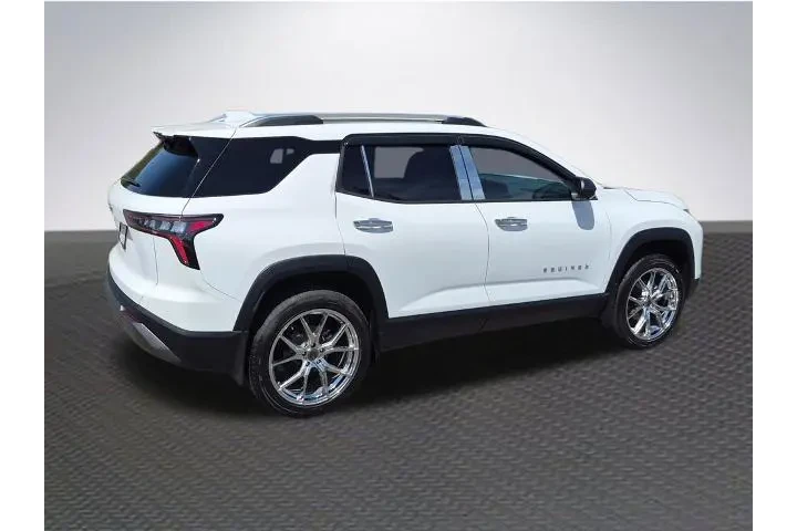 $29888 : Chevrolet Equinox 2026 LT 4d image 5