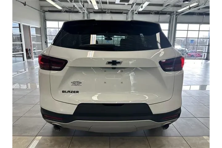 $27000 : Chevrolet Blazer 2024 LT 4dr image 10