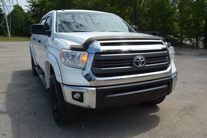 2015 Tundra SR5 image 4