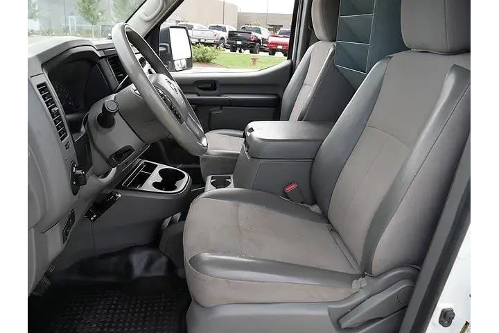 $24999 : Nissan NV 2018 3500 HD S 3dr image 9