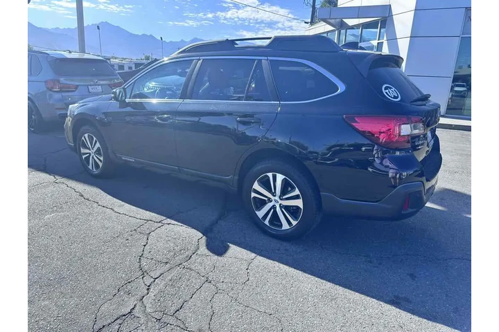 $11495 : 2018 Outback Limited image 6