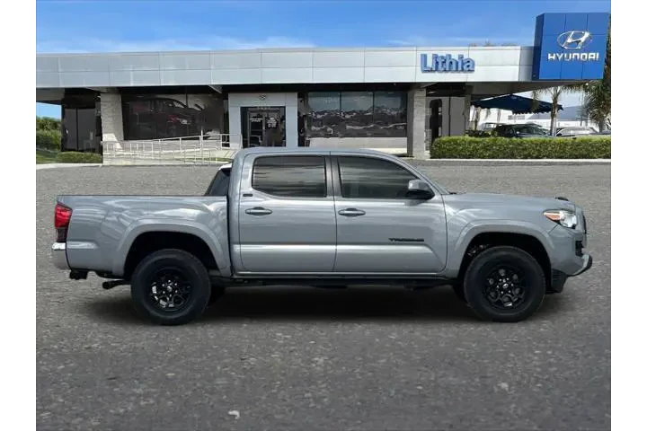 $30499 : Toyota Tacoma 2020 4x2 TRD O image 9