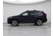 $32998 : Toyota RAV4 2023 AWD XLE Pre thumbnail