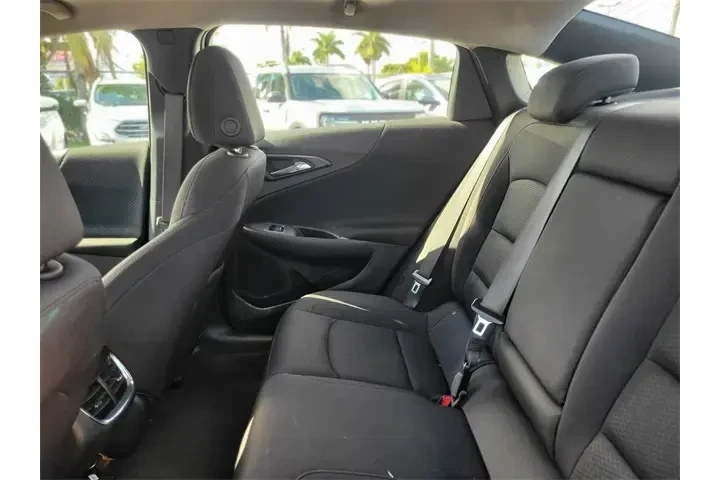 $16991 : Chevrolet Malibu 2024 LT 4dr image 9