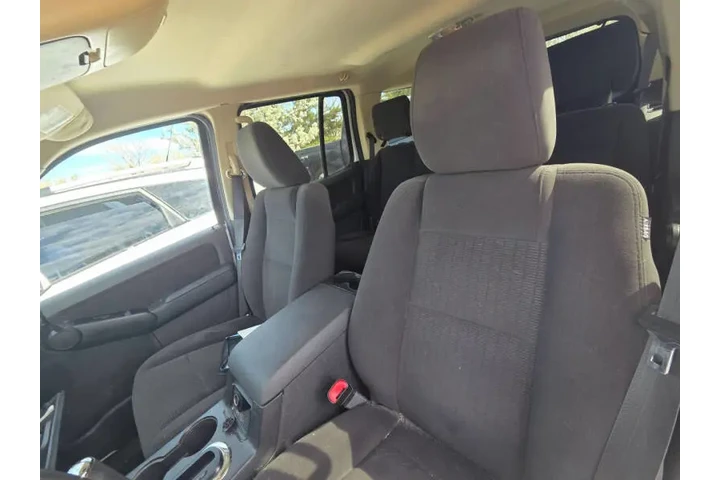 $6995 : 2010 Explorer XLT image 7