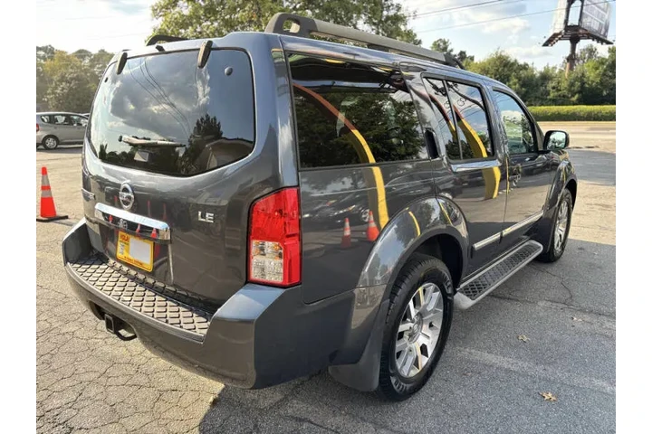 2012 Pathfinder Silver Edition image 7